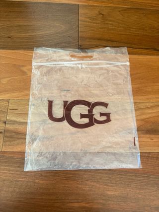 Orejeras y guantes Ugg