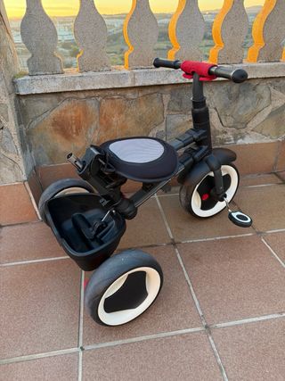 Triciclo infantil