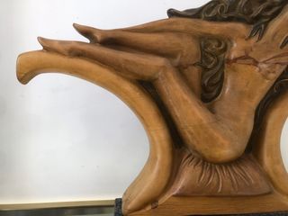 Escultura de Jose Luis Coomonte madera arte zamora
