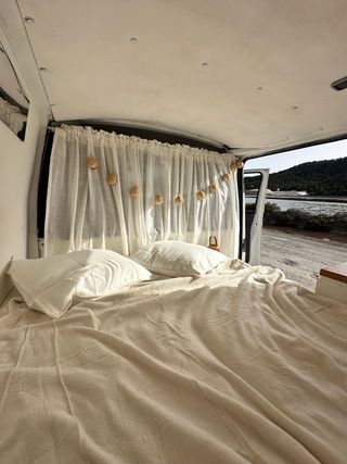 Volkswagen Transporter T5 2004