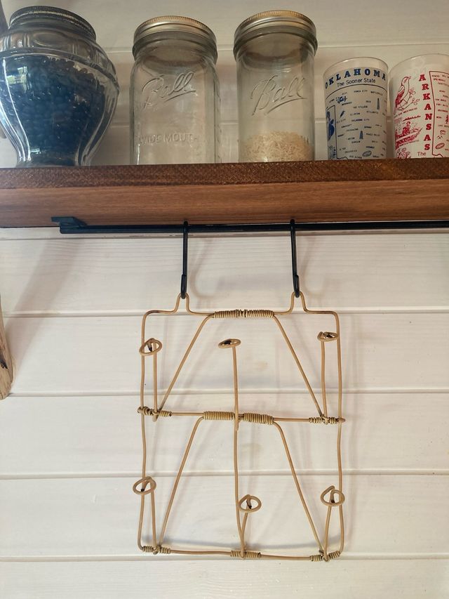 Colgador de vasos muy antiguo