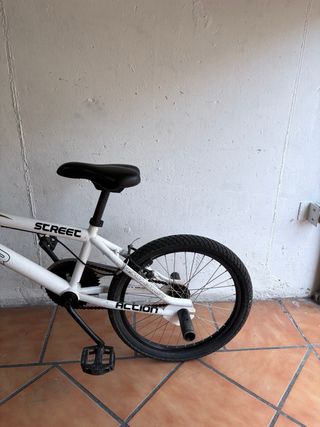 Bicicleta BMX 360*Freestyle blanca