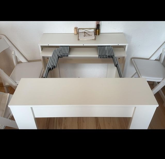 Mesa extensible consola