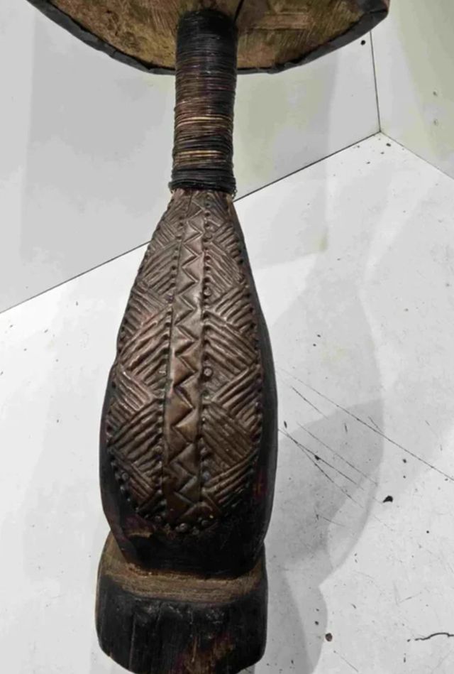 EXCEPCIONAL FIGURA RELICARIO KOTA DE GABON