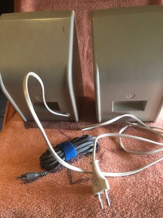 ALTAVOCES CON AMPLIFICADOR