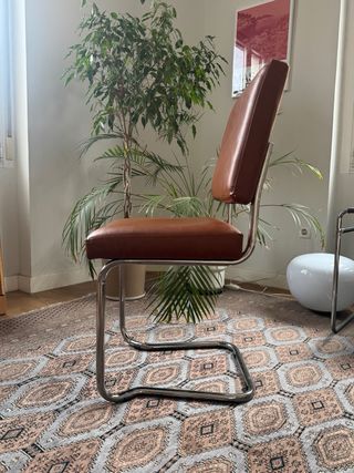 Silla de oficina cesca tapizada en piel italiana