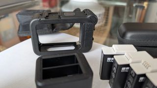 GoPro Hero 12 con mediamod y 5 baterias