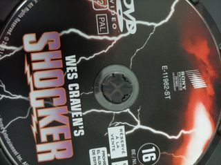 PELÍCULA DE TERROR 100,000 VOLTIOS DÉ TERROR