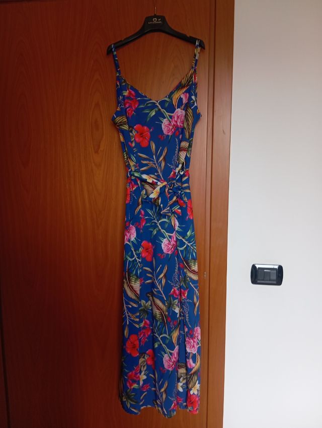 Abito blu estivo a fiori