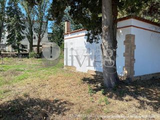 Chalet en venta en Joc de la Bola - Camps d'Esports - Ciutat Jardí - Montcada en Lleida