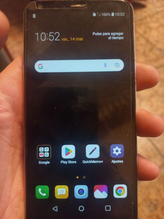 Móvil LG Q6.