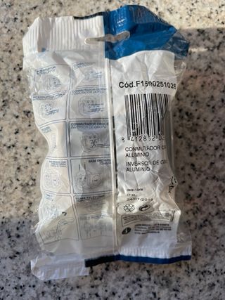 Simon Conmutador Cruce Aluminio 15