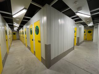 700 trasteros desde 1 a 15 m2 con máxima seguridad