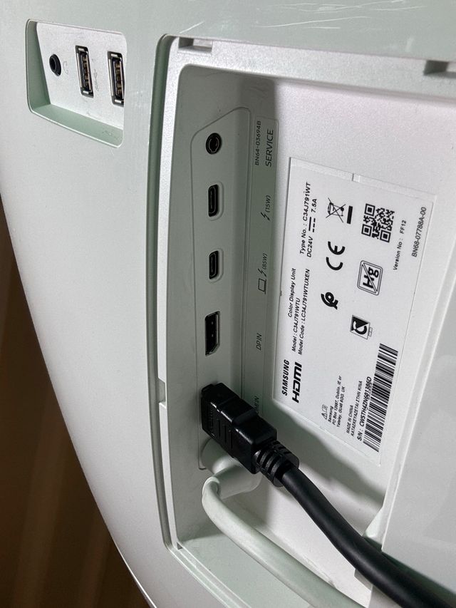 Monitor curvo Samsung QLED 34» C34J791WTU