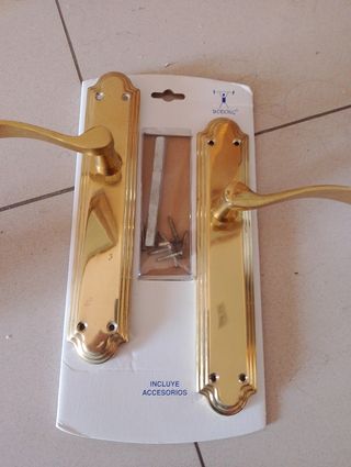 6 Manillas doradas de puerta