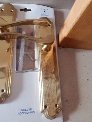 6 Manillas doradas de puerta