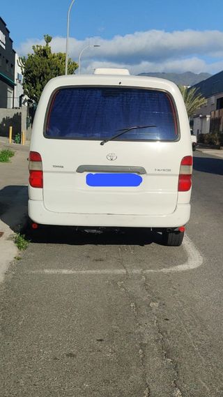 Toyota Hiace 2003
