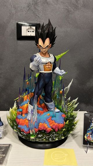 Figure resin vegeta