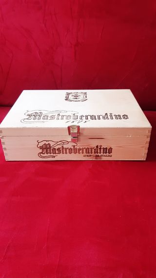 Scatola in legno vini Mastroberardino