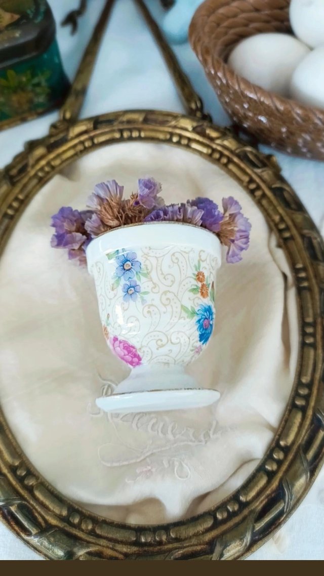 Huevera antigua porcelana de paris