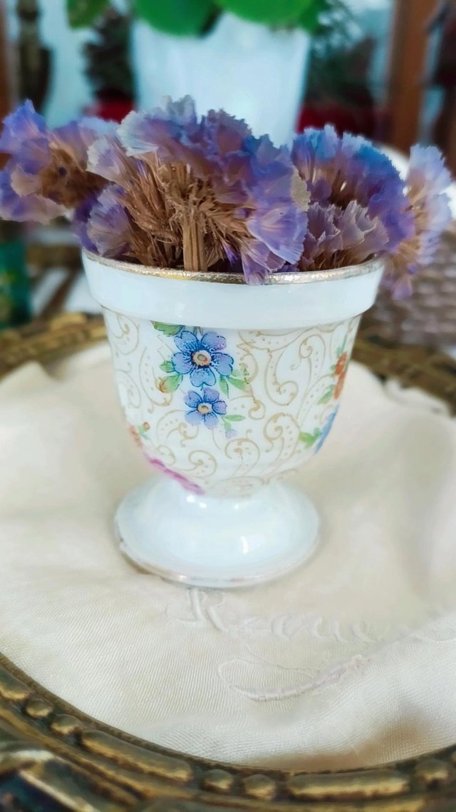Huevera antigua porcelana de paris