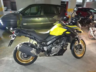 Vendo motocicleta casi nueva