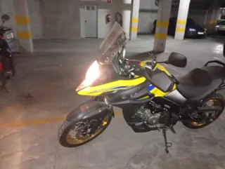 Vendo motocicleta casi nueva
