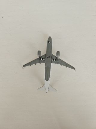 Maqueta de avión Lufthansa