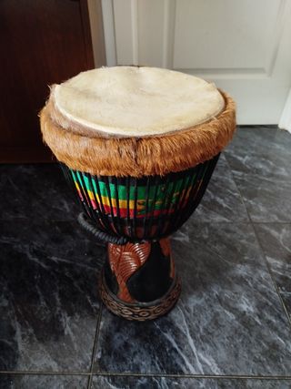 Tambor africano jembe