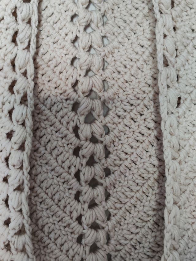 Toquilla niña 3 a 4 años. 104.×52x75cms