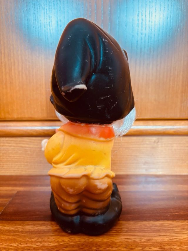 Enanito Famosa Ferrario