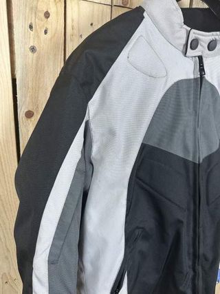 CHAQUETA T-S DE MOTO CORDURA CON PROTECCIONES