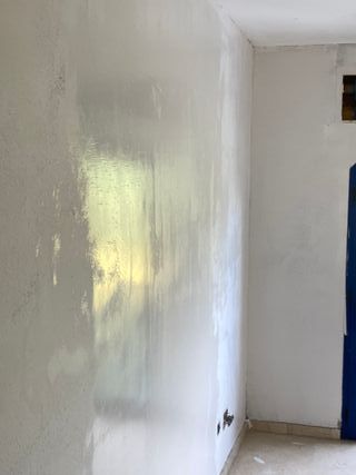 Alisado de paredes, pintura e impermeabilizaciones