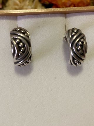 Pendiente de medio aro plata