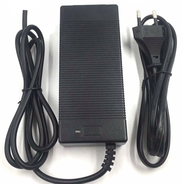 Cargador de 24 36 48 60V para baterías de Lithio