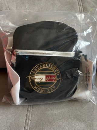 Bandolera Tommy Hilfiger nueva