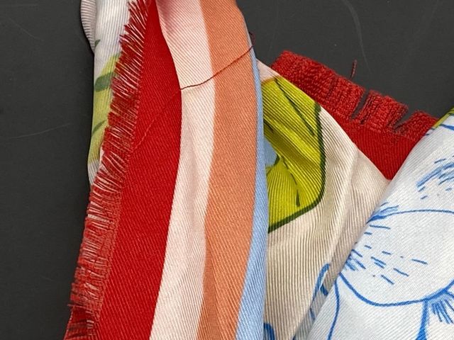 Pañuelo Fauna Mango