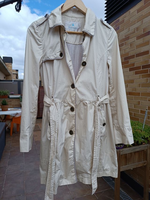 Gabardina trench color perla