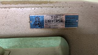 Máquina de coser industrial