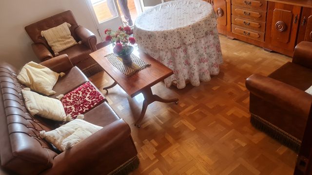 Sillón clásico antiguo 3 plazas con 2 butacas