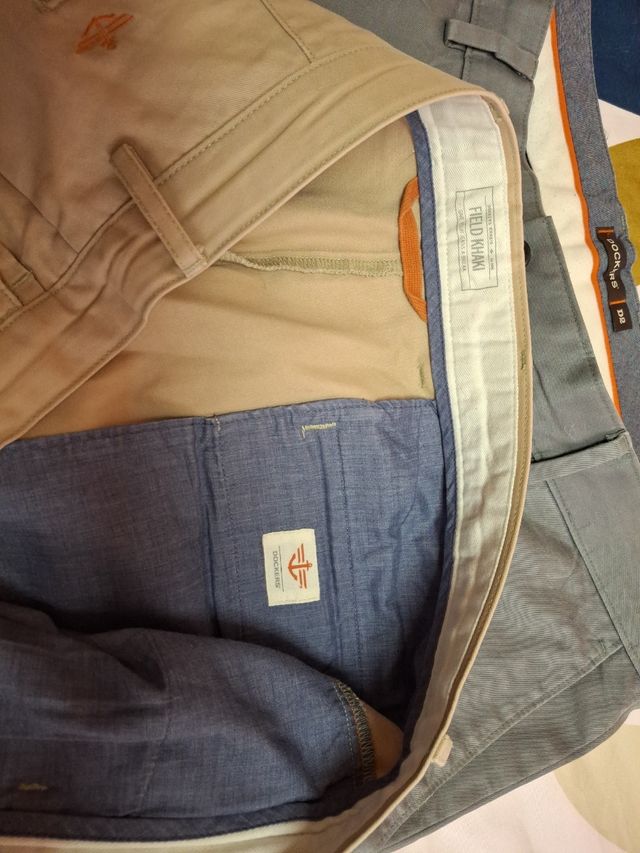 Dockers. 2 pantalones