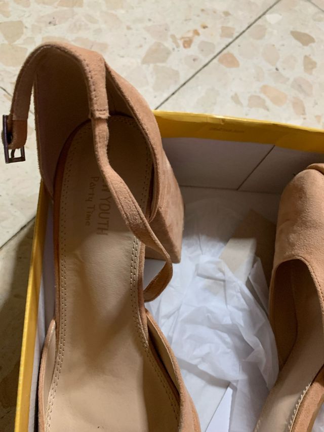 Zapatillas  color salmon 