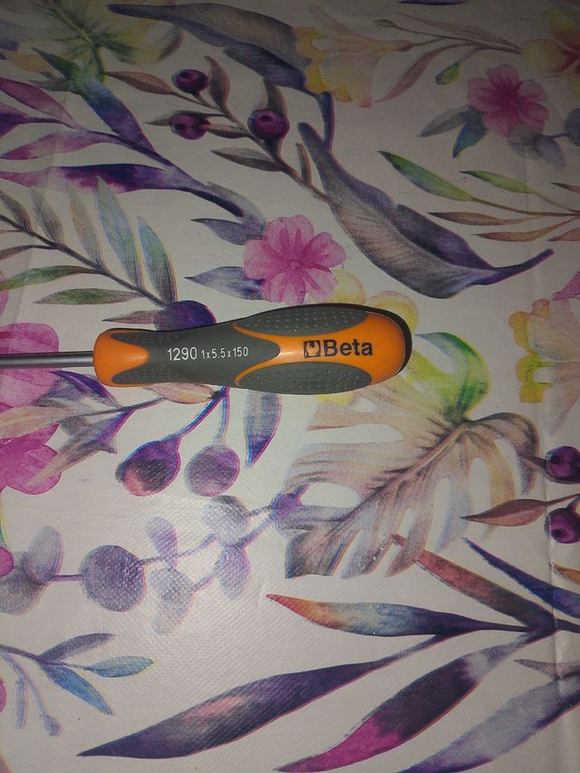 Cacciavite a taglio Beta