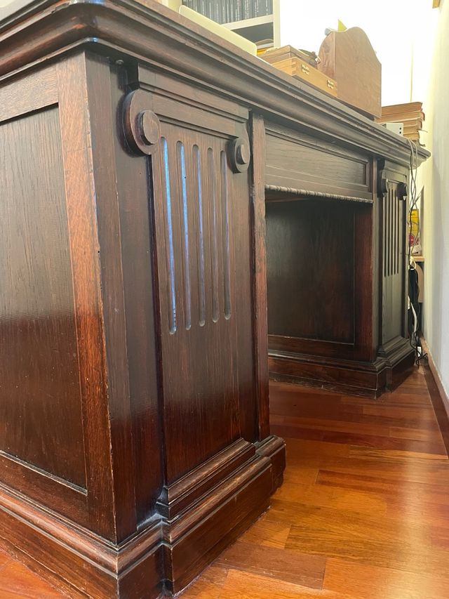 Mesa escritorio antiguo