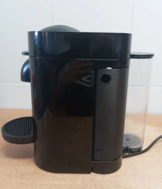 Cafetera Nespresso Vertuo Plus