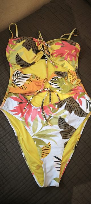 Bañador Desigual mezcla colores 