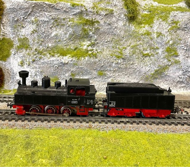 Locomotora de vapor Märklin 3197 con carbonera