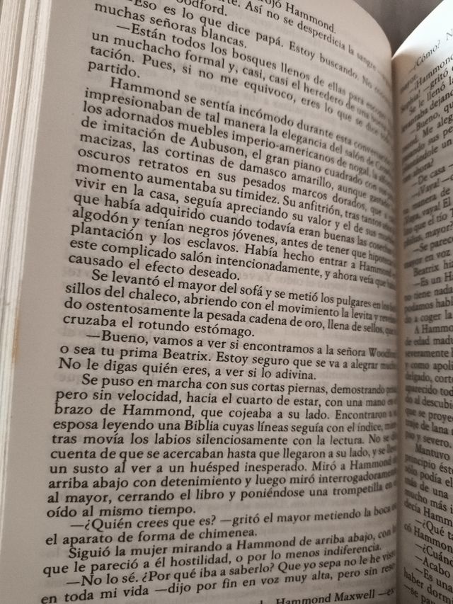 2 libros años 80 EL CONFORMISTA Y MANDINGO