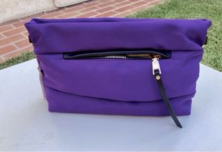 Bolso estiloso de mano o para colgar