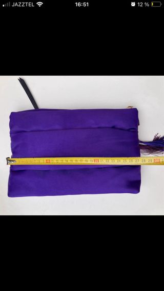 Bolso estiloso de mano o para colgar